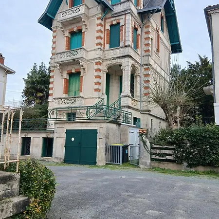 Atypique à Royan, 300 M De La Royan